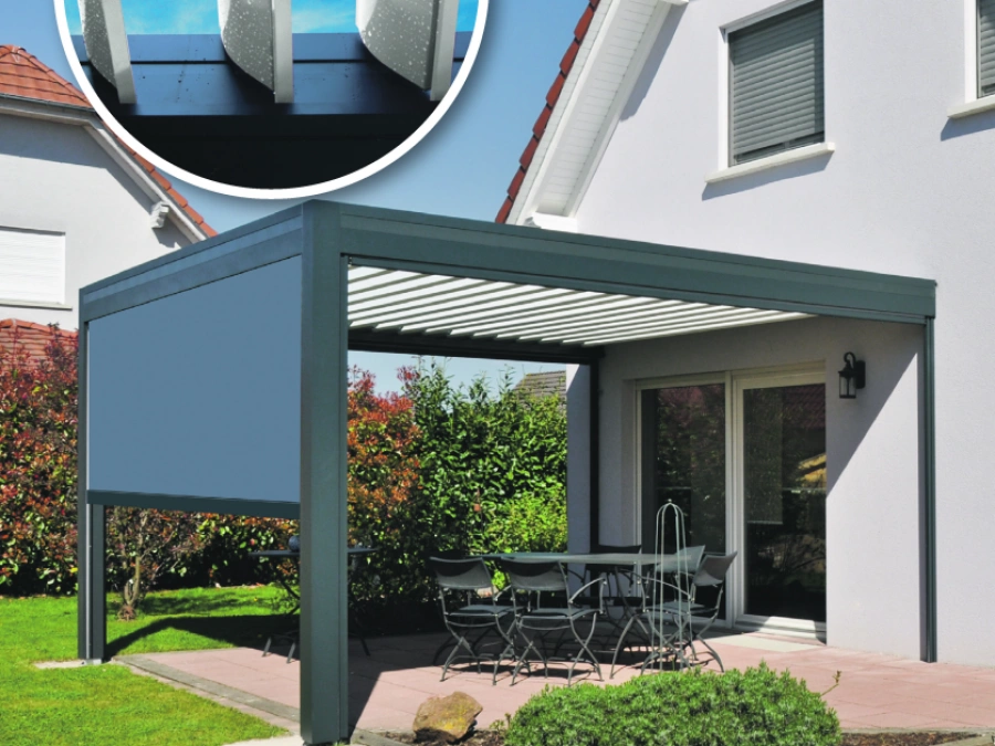 Pergola bioclimatique AFC à lames orientables et store latéral, terrasse carrelée Calvados.