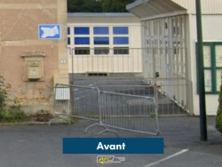 Ancienne clôture métallique avant rénovation de l'entrée d'une école, projet portail SIB par AFC