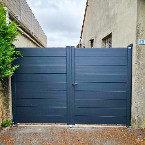 Portail battant en aluminium Phénix (SIB)