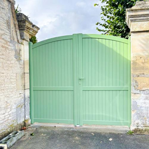 Portail aluminium contemporain XL SIB